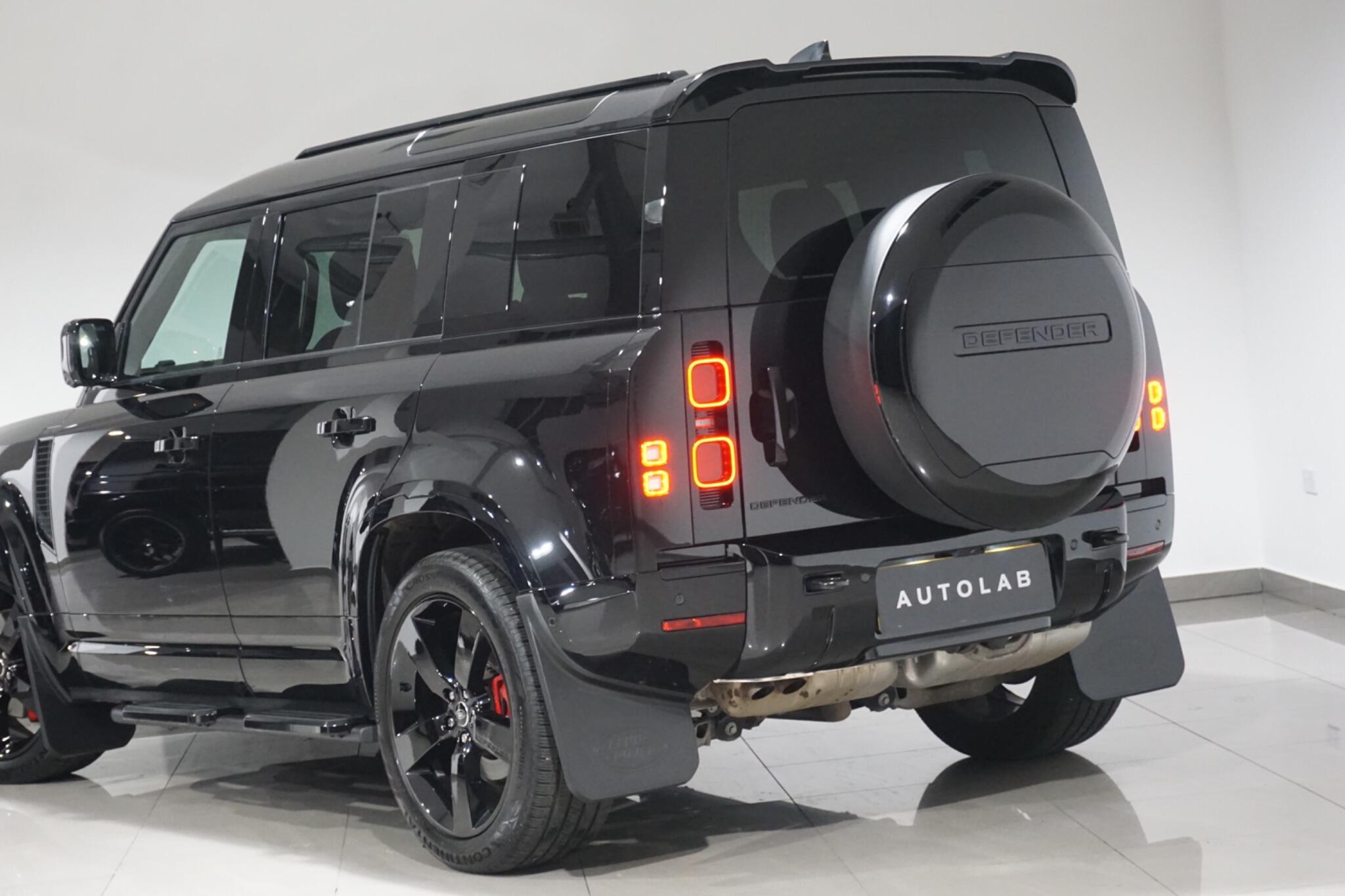 Land Rover Defender 110 3.0 D250 MHEV XS Edition SUV 5dr Diesel Auto 4WD Euro 6 (s/s) (250 ps)
